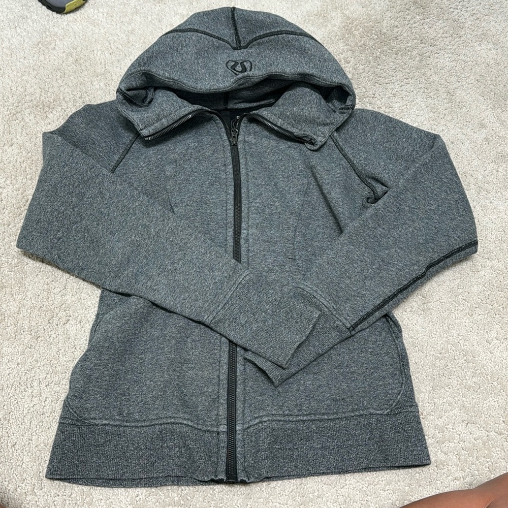 Lululemon women’s scuba jacket